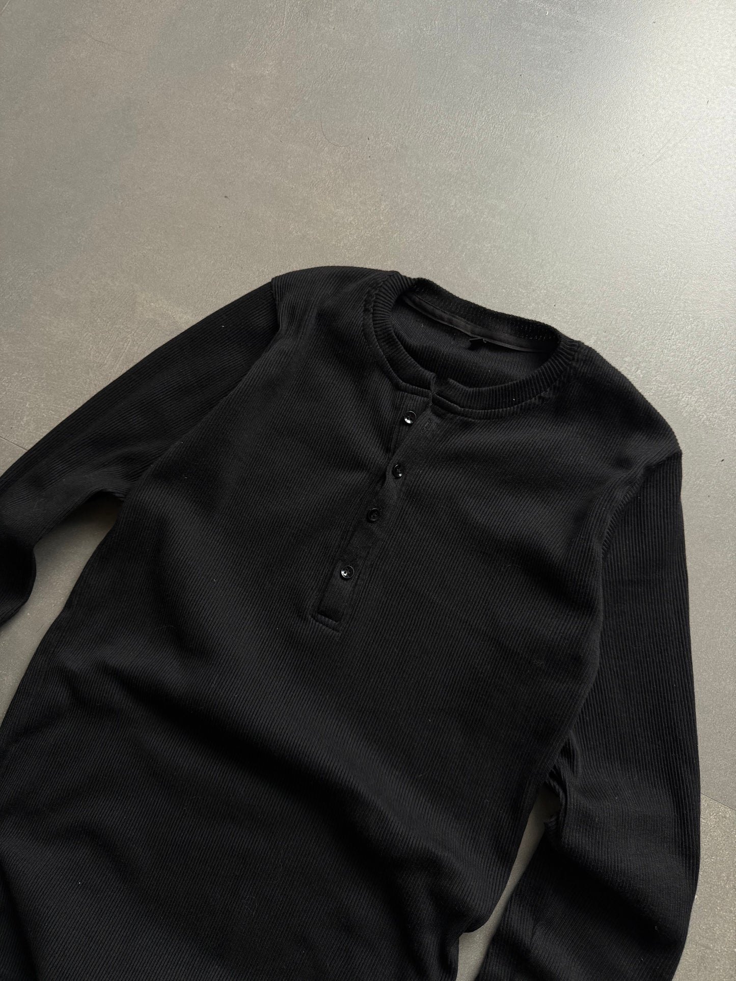 FITTED HENLEY