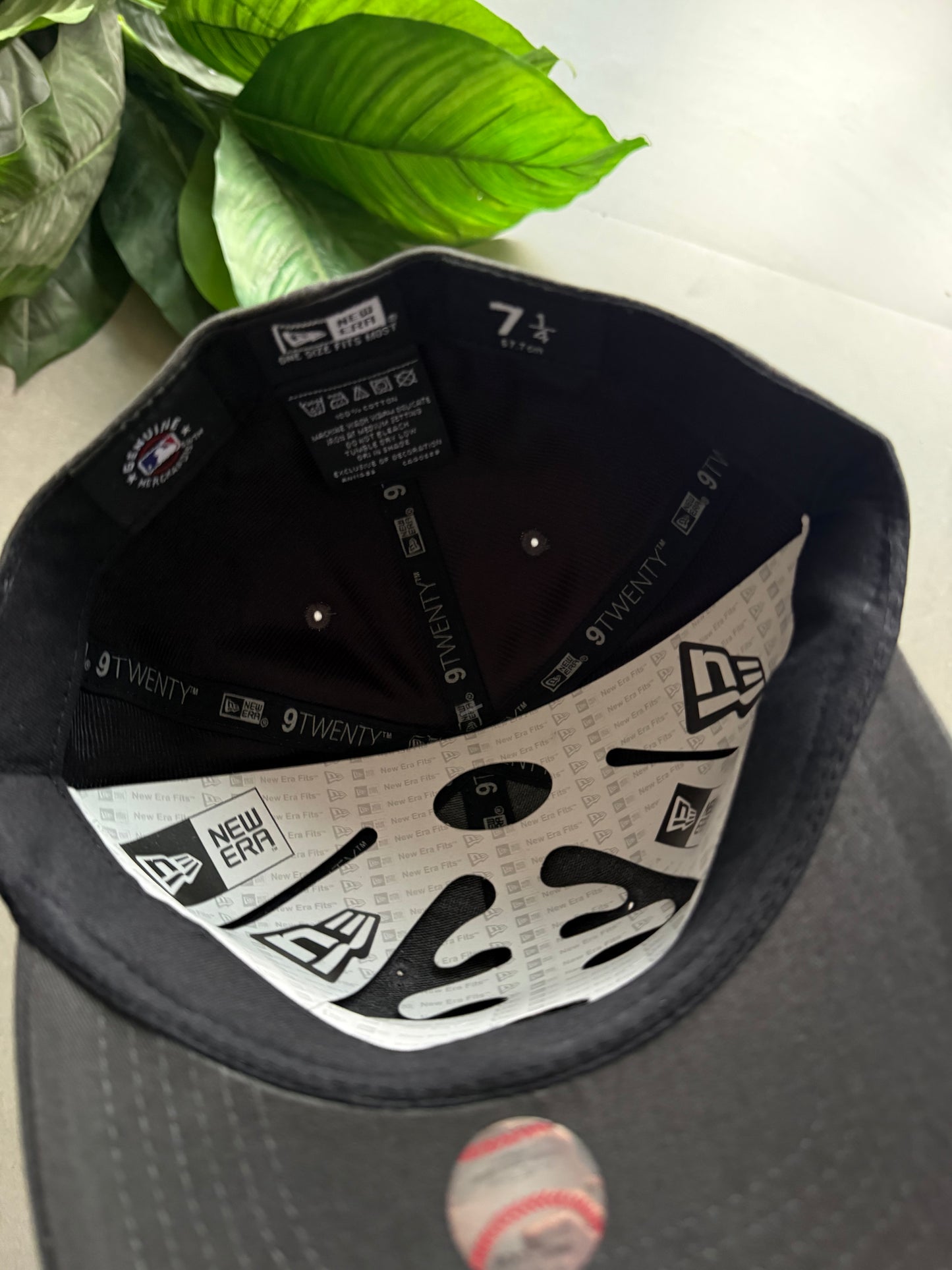 LA FITTED CAP