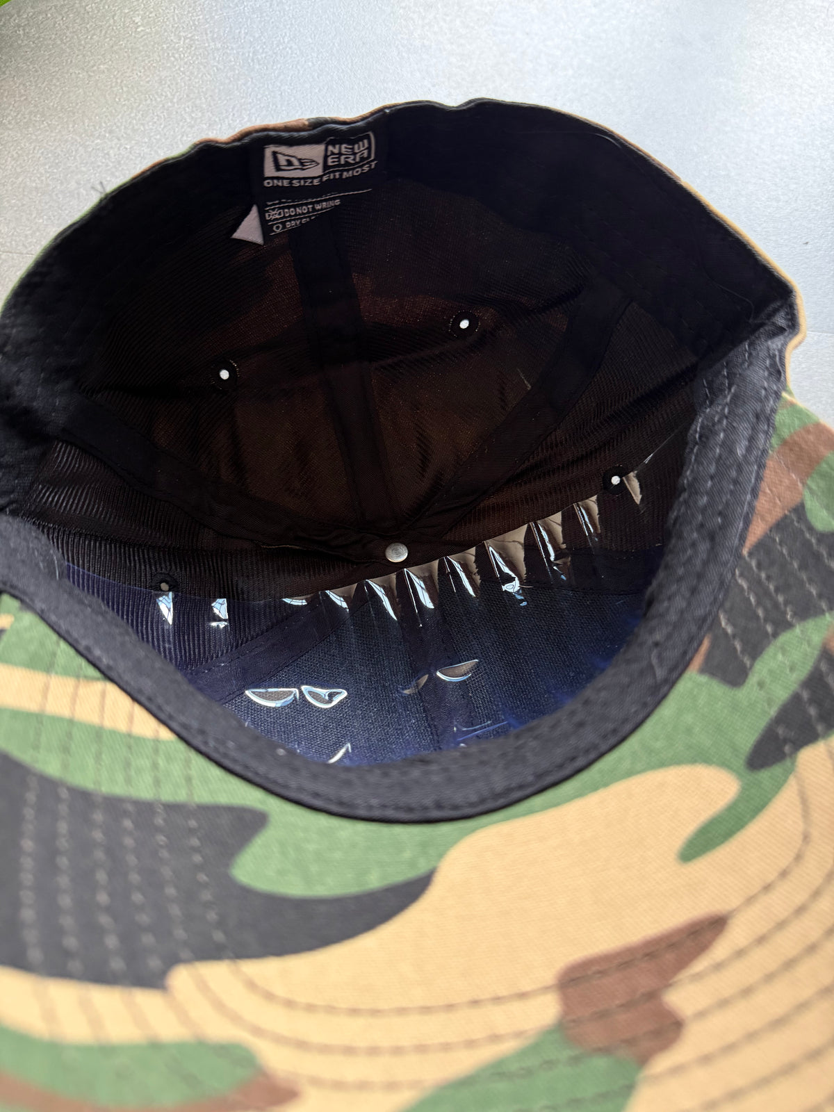 LA CAMO FITTED HAT