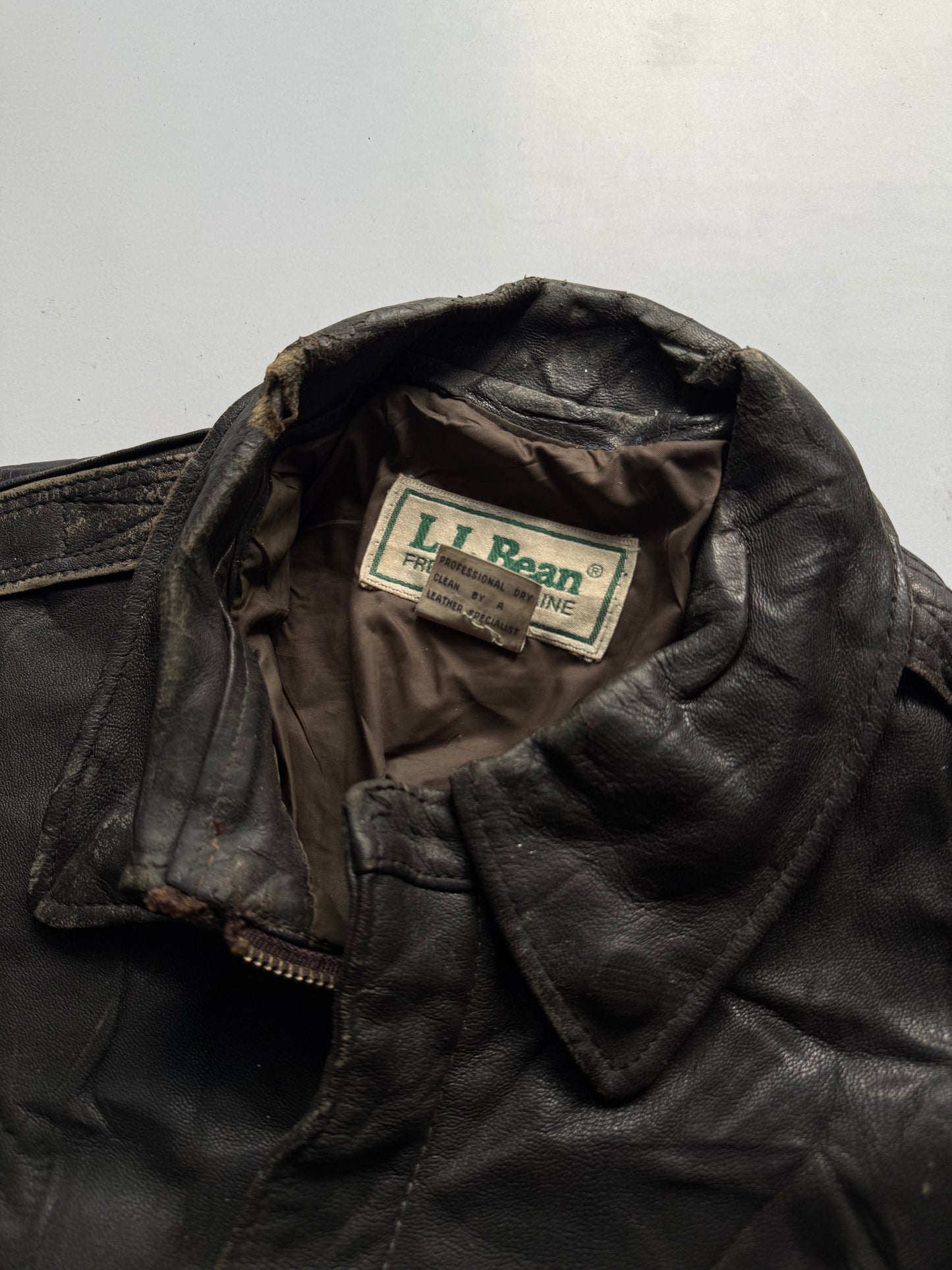 VINTAGE L.L BEAN LEATHER JACKET