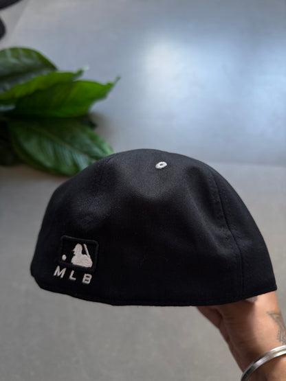 LA FITTED CAP