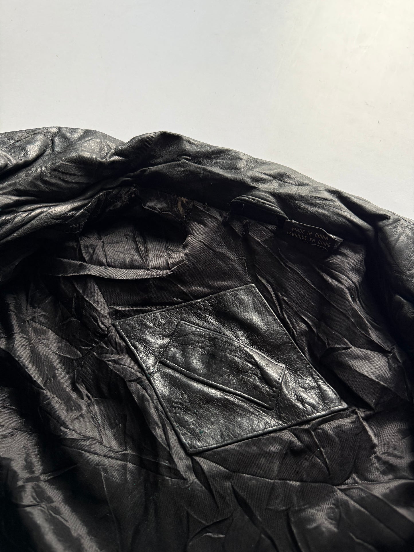 VINTAGE LEATHER JACKET