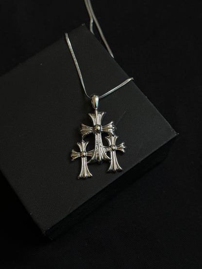 CH CROSS PENDANT