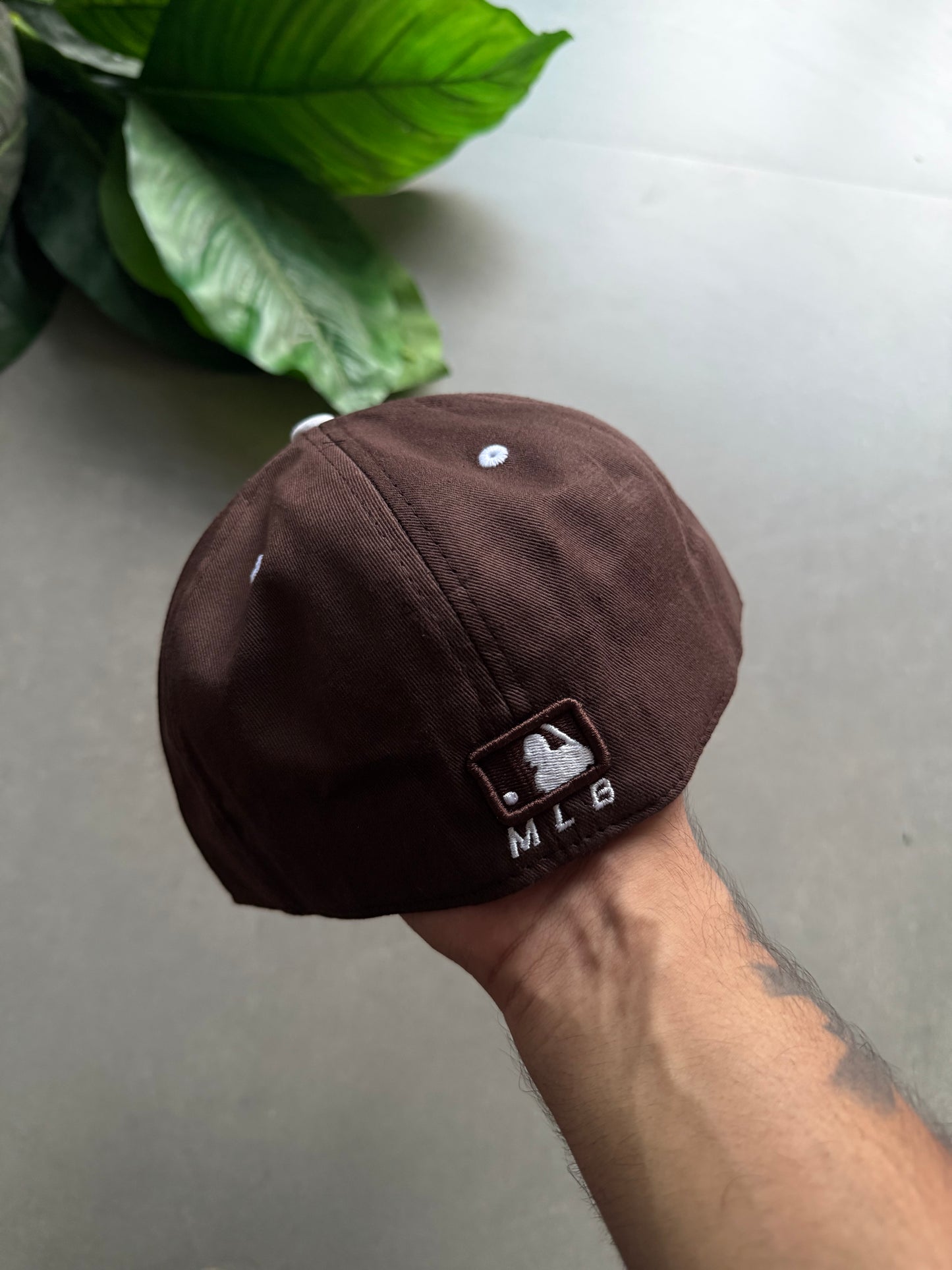 LA FITTED CAP