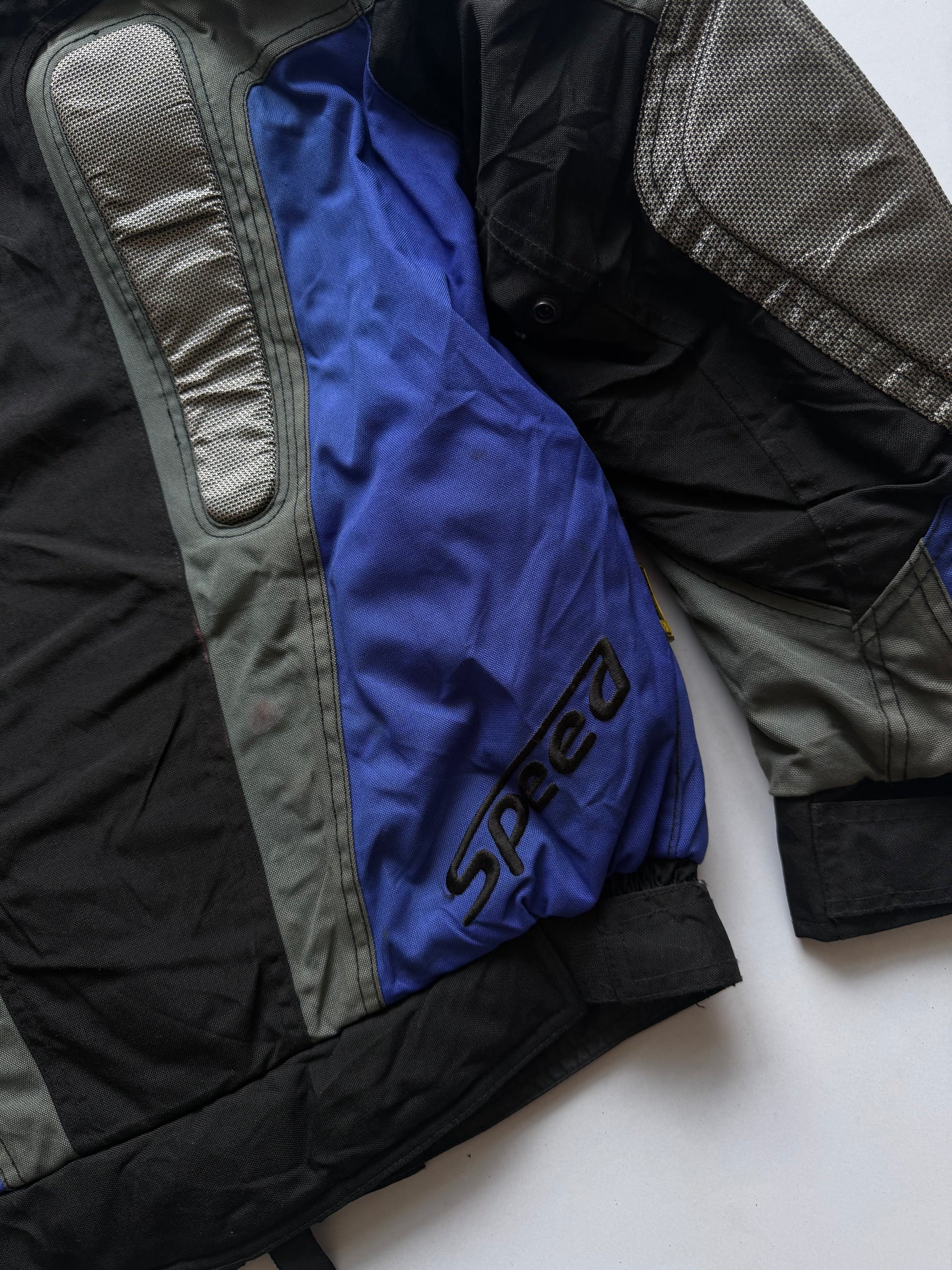 VINTAGE SWIFT SPEED QRACING JACKET 
(Looks good) (safety pads)