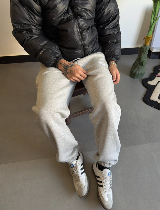 RARE TAP* STAR SWEATPANT