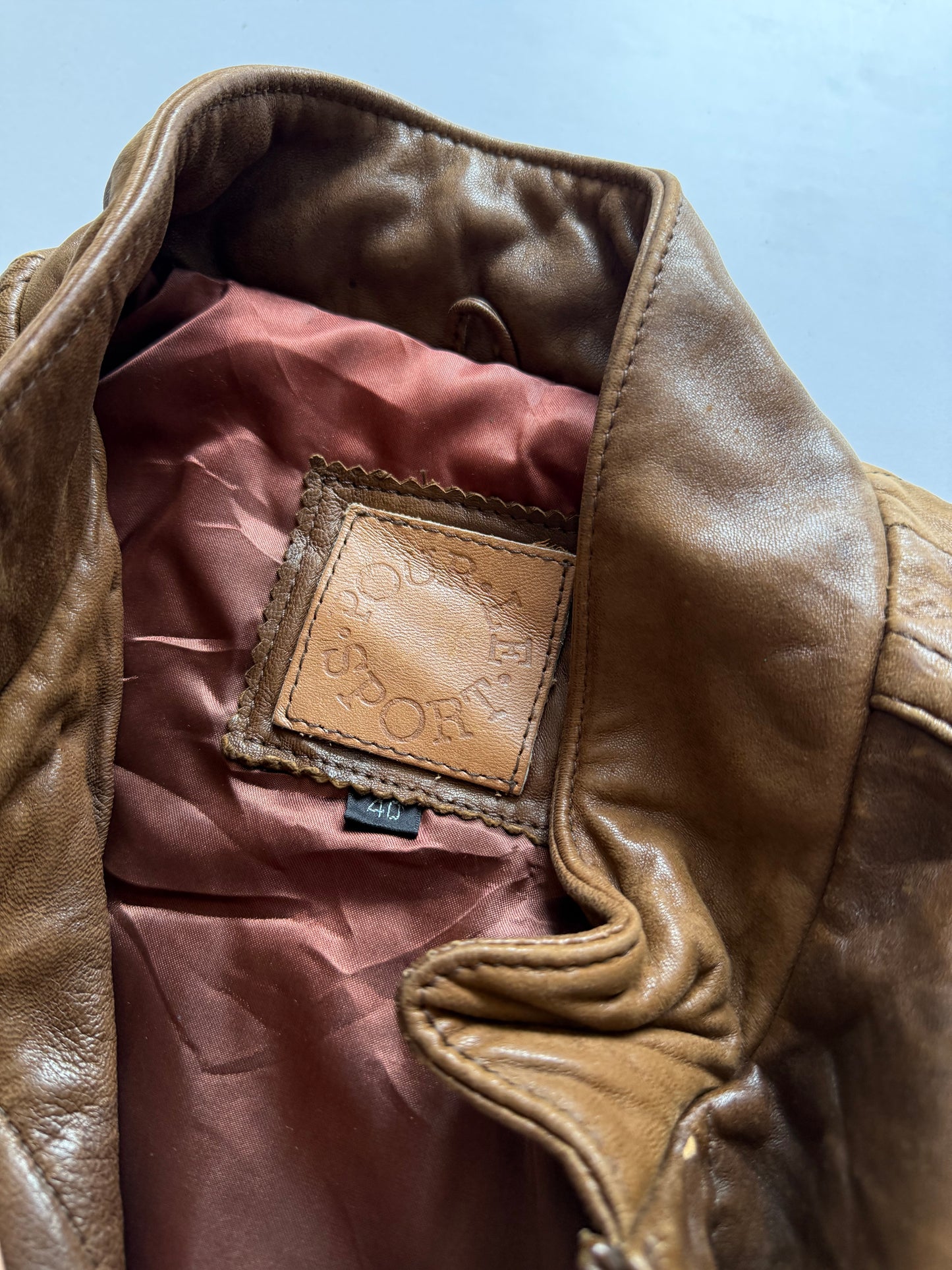 VINTAGE POUR. LE LEATHER JACKET