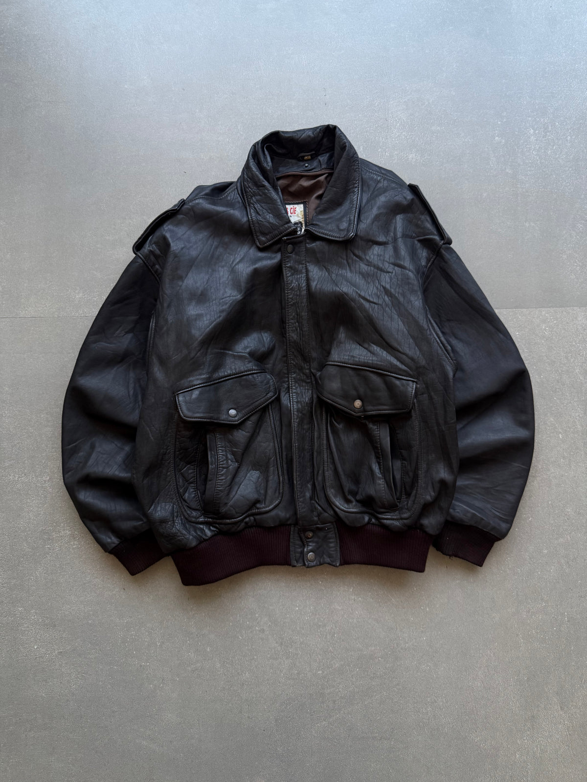 VINTAGE CUIR & CIE GENIUNE LEATHER JACKET