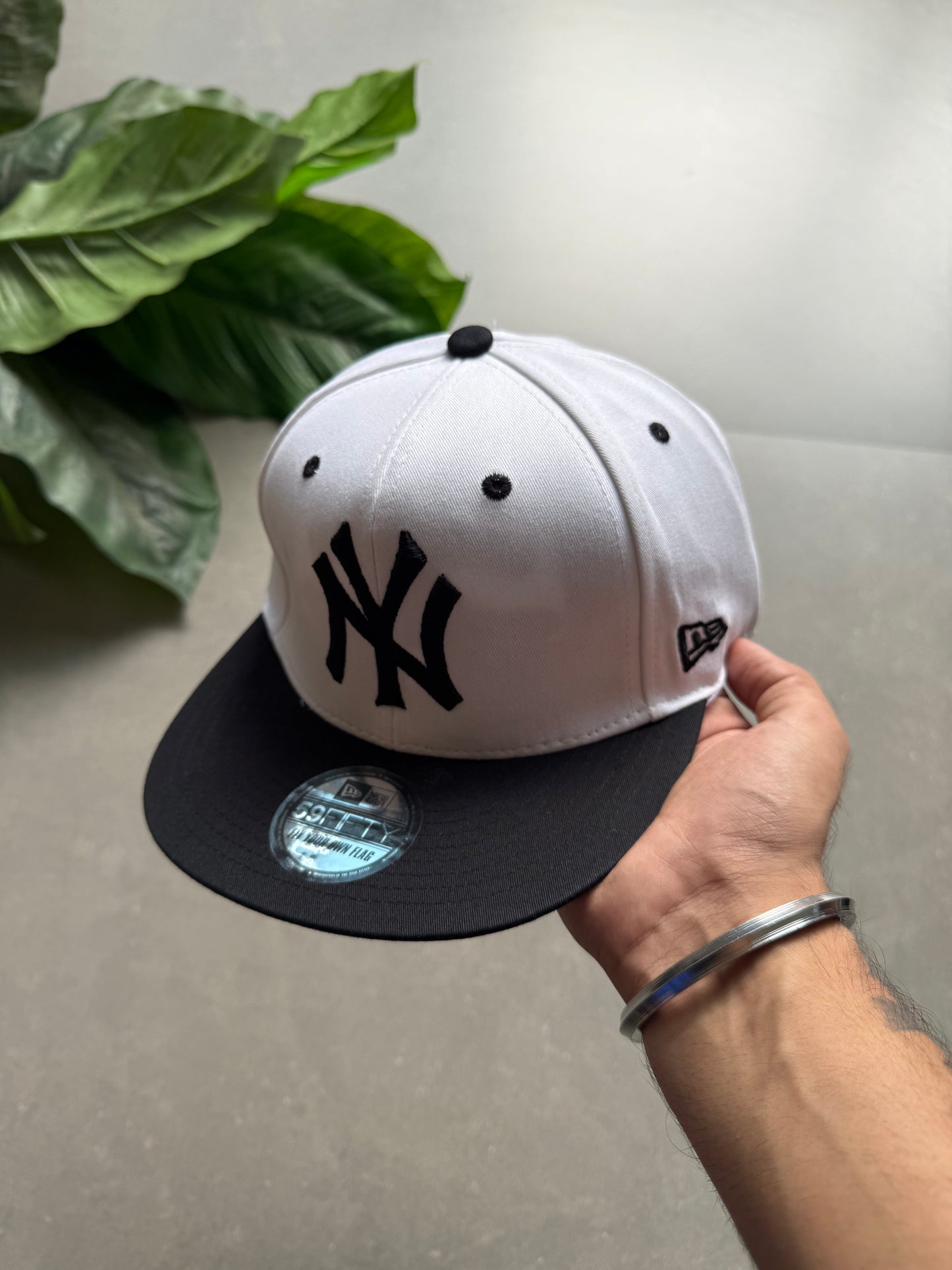 NY FITTED CAP