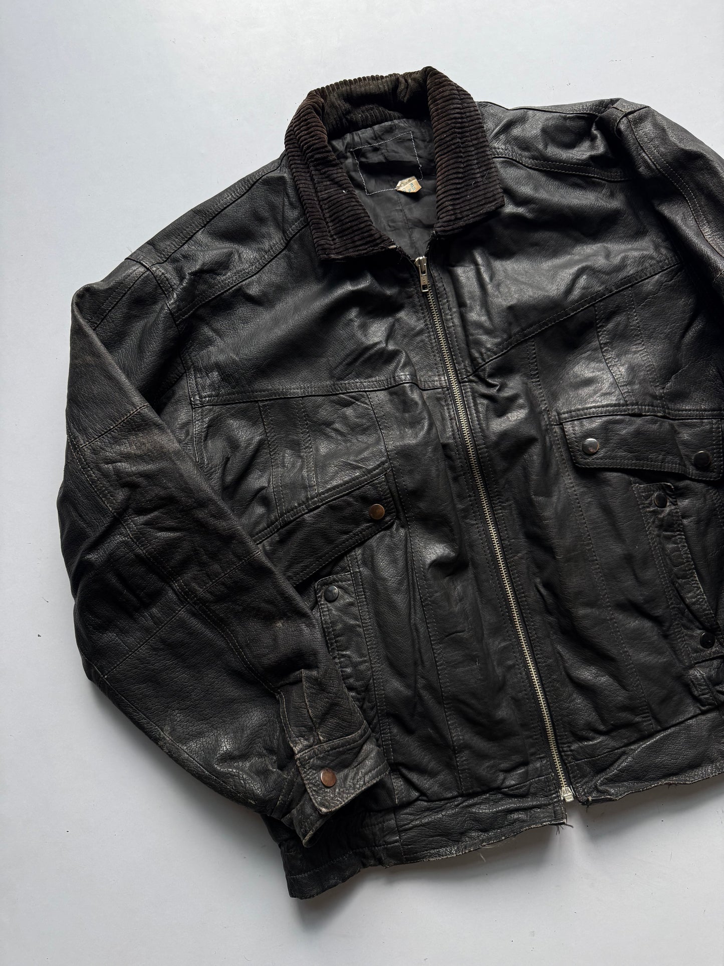 VINTAGE LEATHER JACKET