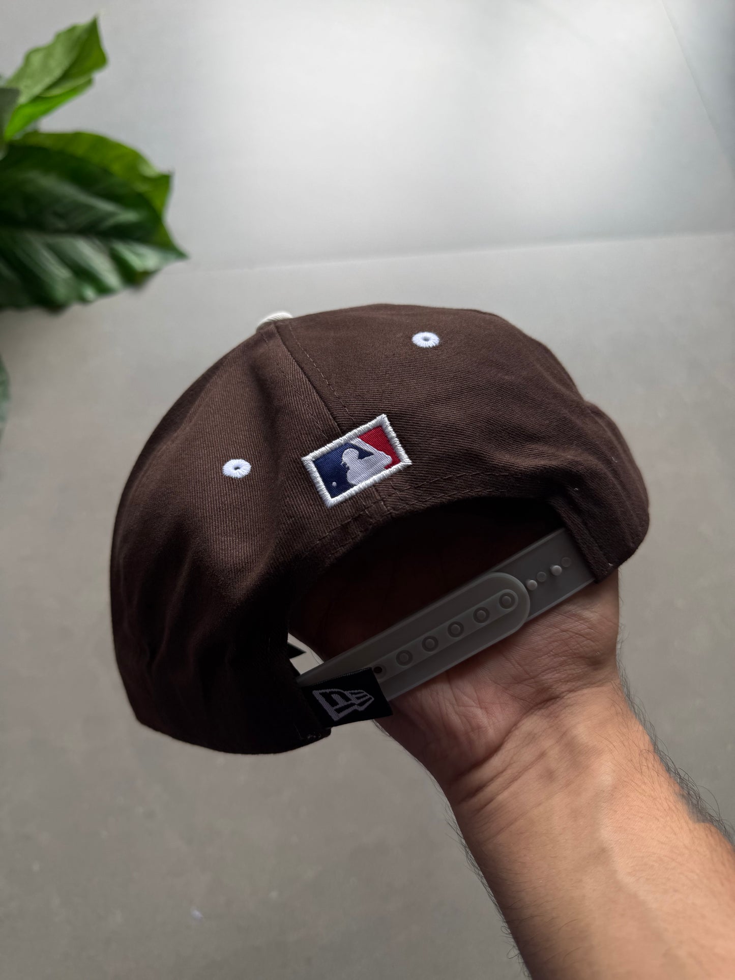 LA ADJUSTABLE CAP