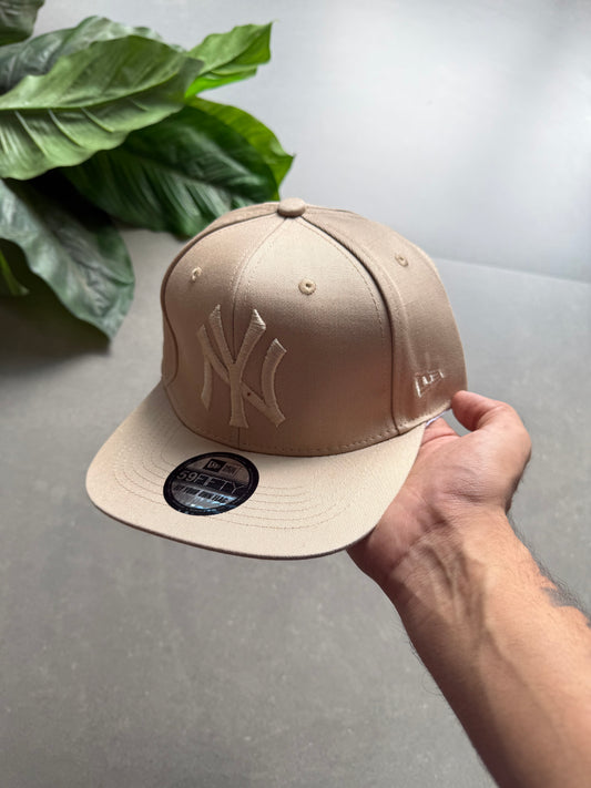YANKEES FITTED CAP