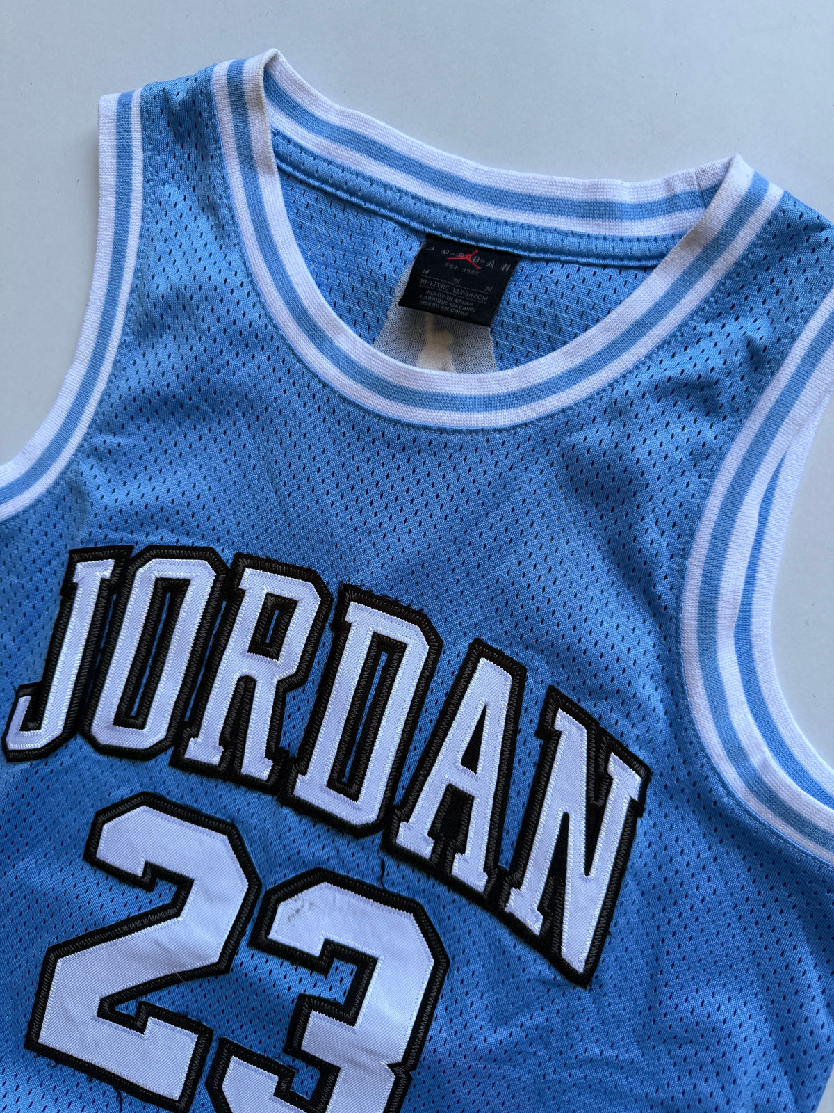 VINTAGE JORDAN 23 JERSEY