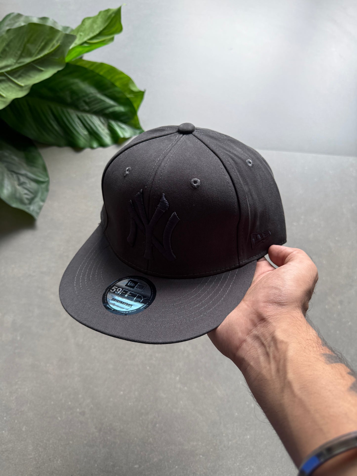 NY FITTED CAP