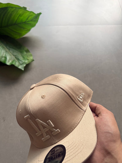 LA FITTED CAP