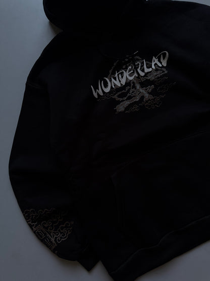 VINTAGE WONDERLAND HOODIE