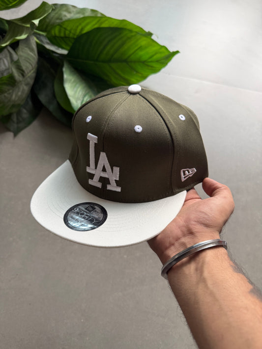 LA FITTED CAP