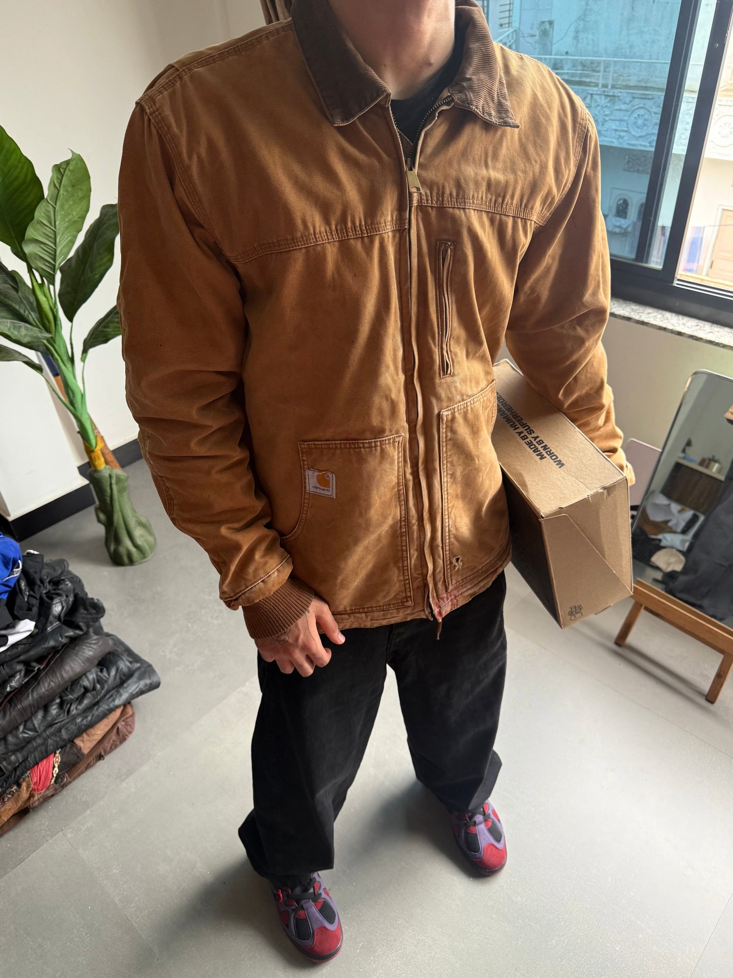 VINTAGE CARHARTT J140 BLK DUCK CANVAS JACKET (rare find)