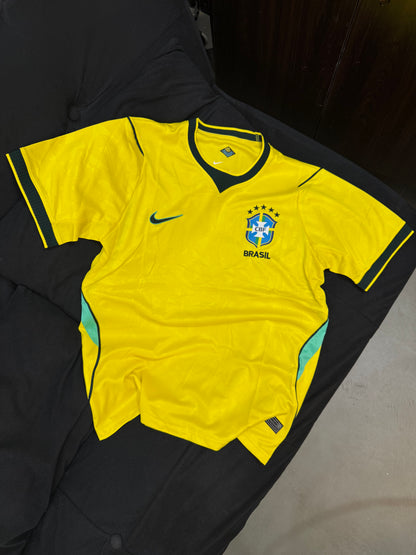 BRAZIL 26 FOOTBALL JERSEY