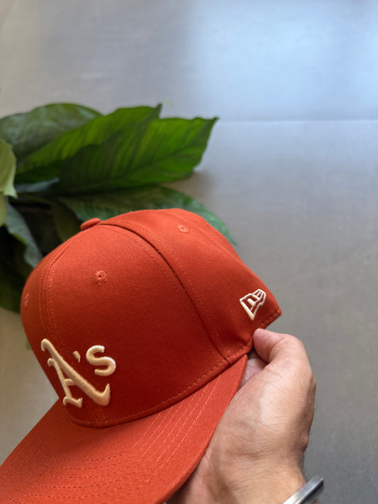 MLB OAKLAND FITTED CAP