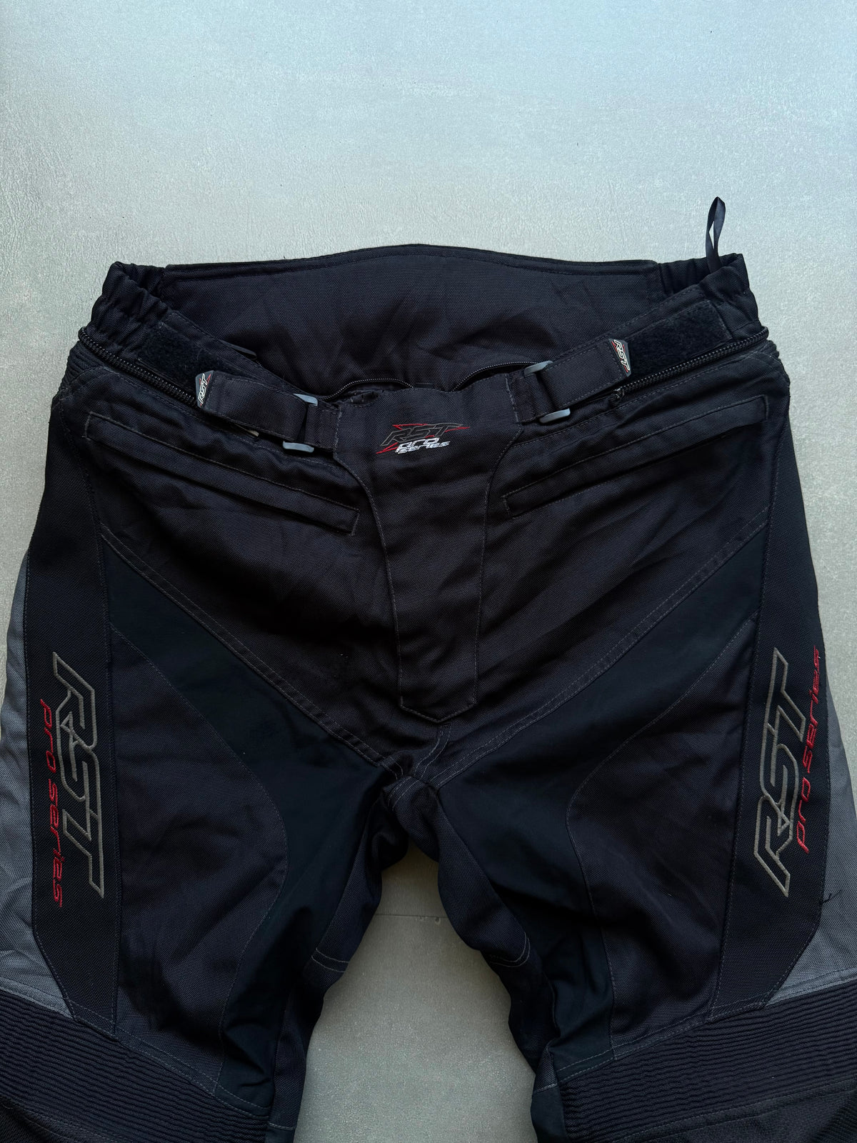VINTAGE RST PRO SERIES RACING PANT (Safety pads)