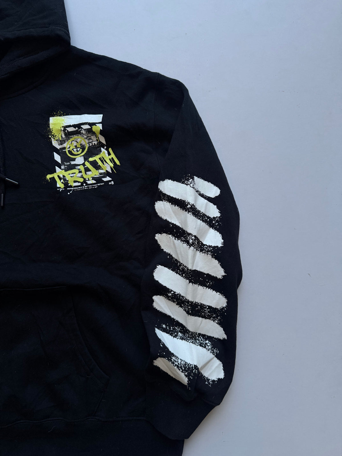 VINTAGE HERITAGE HOODIE