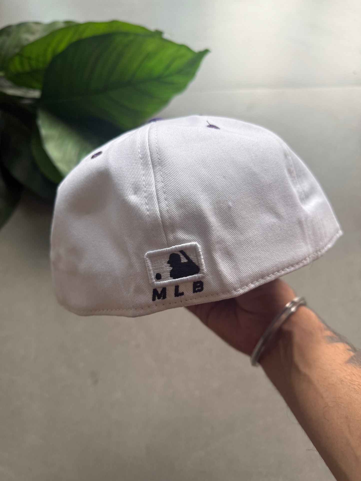 LA FITTED CAP