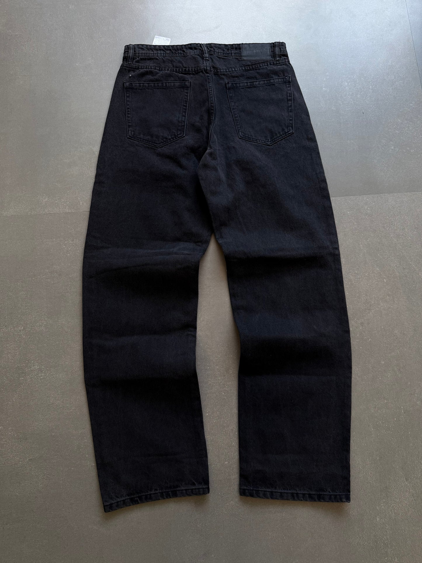 VINTAGE WASHED LOOSE FIT DENIM
