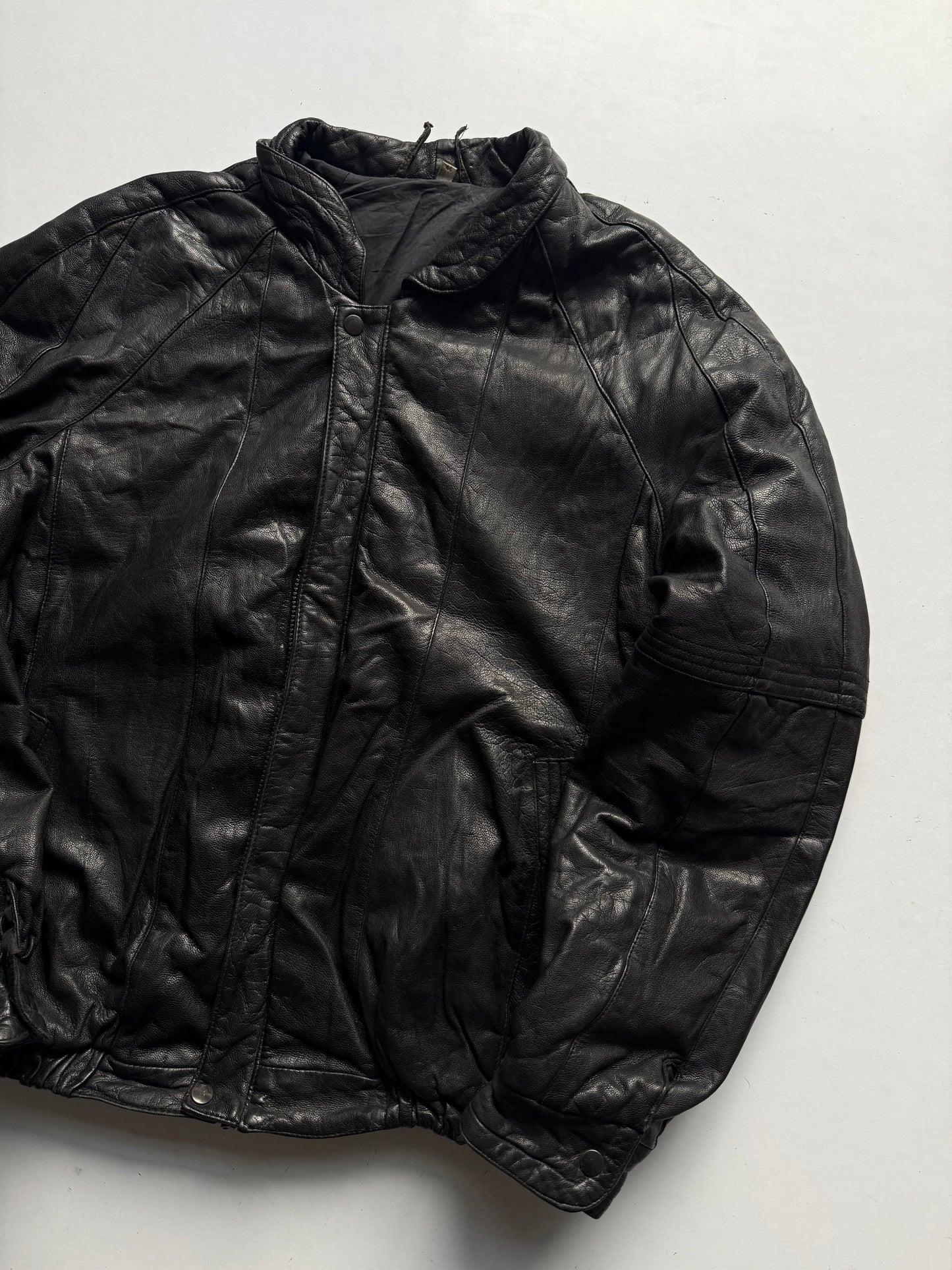 VINTAGE LEATHER JACKET