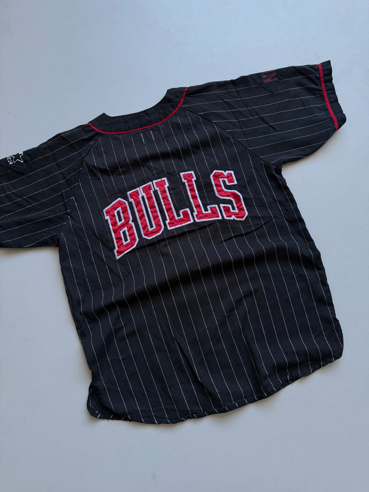 VINTAGE 90’s RARE NBA STARTER CHICAGO BULLS PIN STRIPE JERSEY