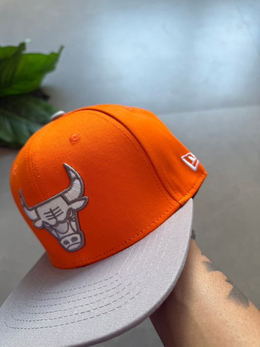 BULLS FITTED CAP