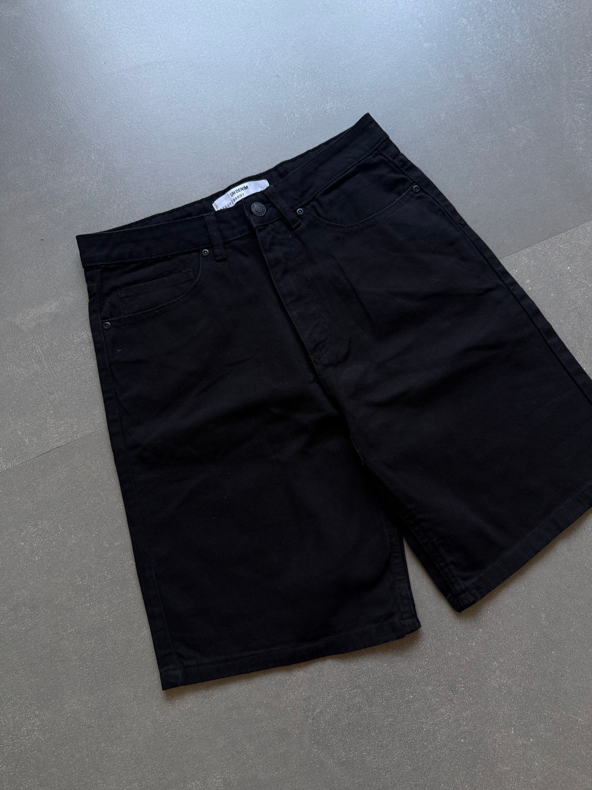 BLACK SHORTS