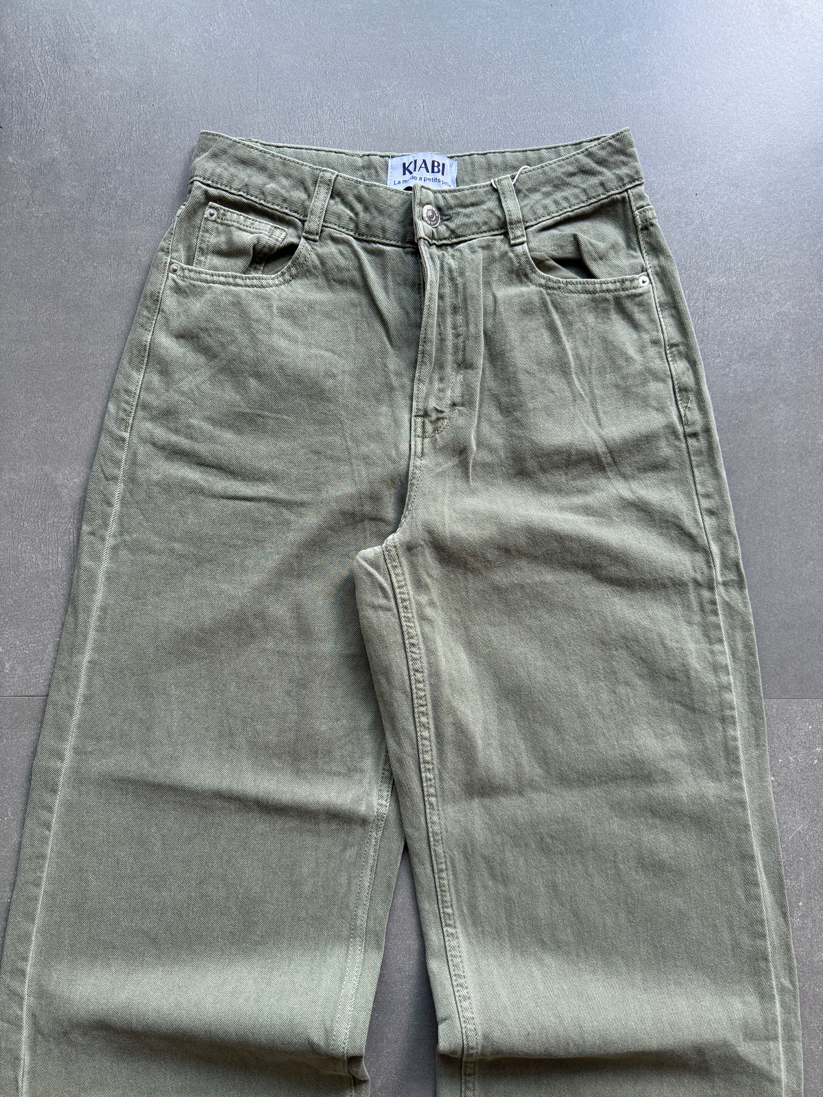 MATCHA BAGGY PANTS