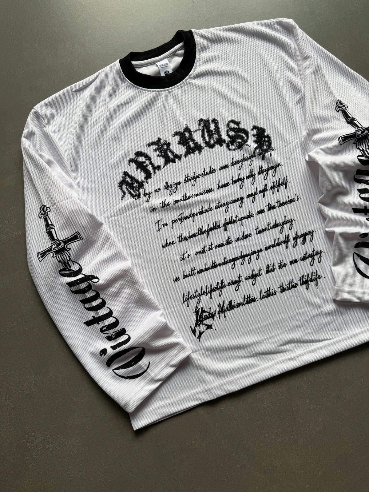 GRAPHIC WAFFLE TEE