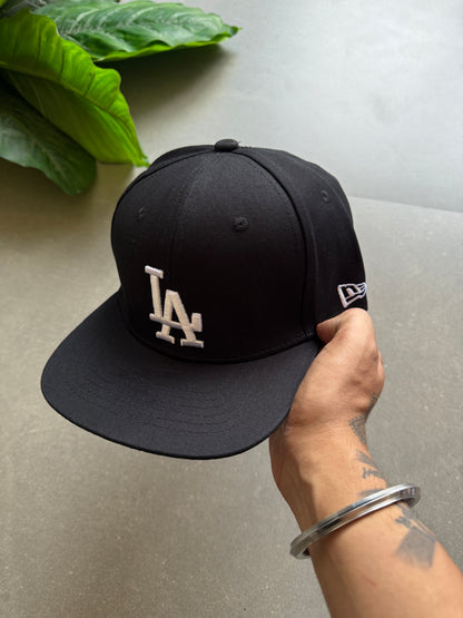 LA FITTED CAP