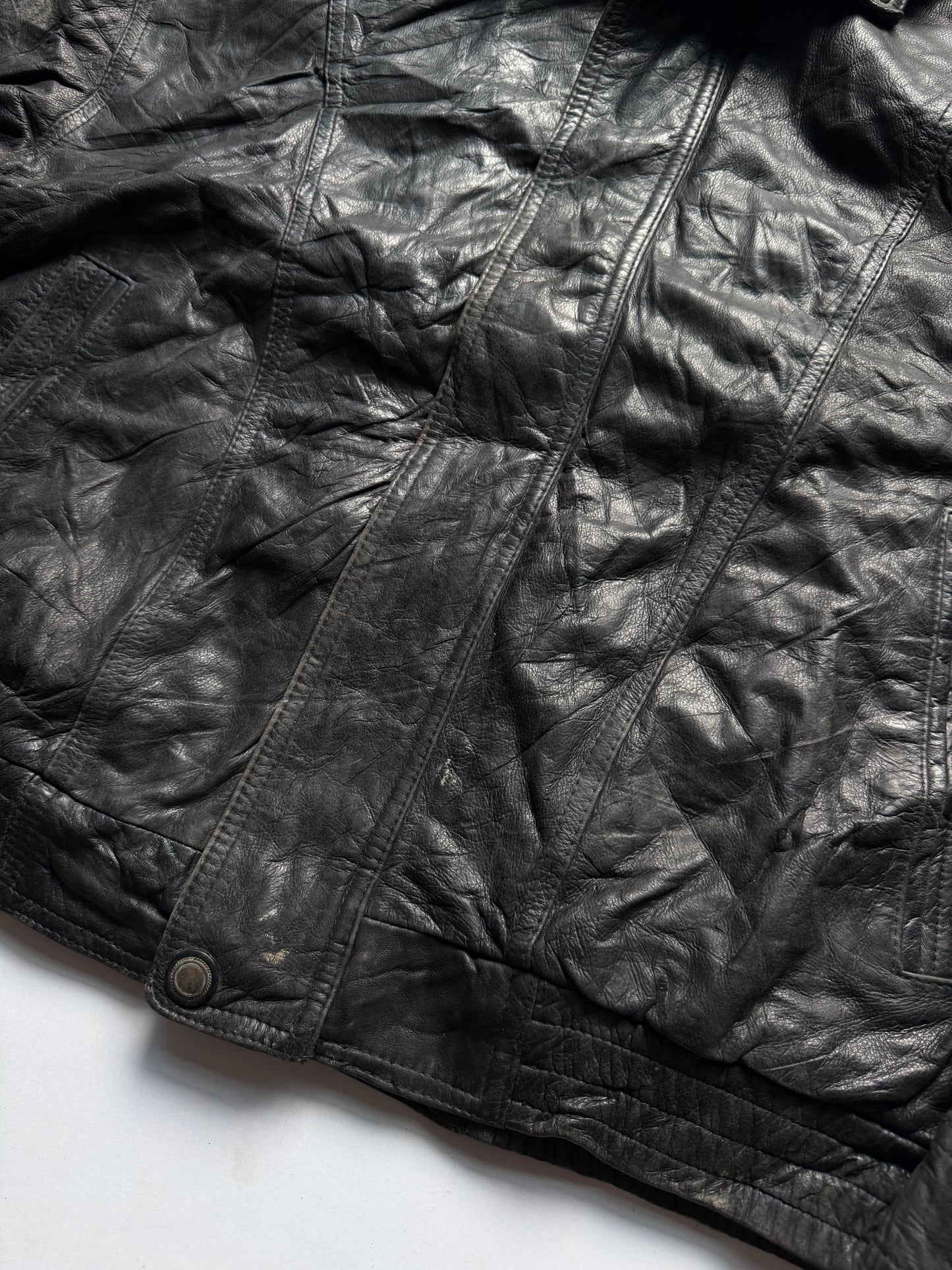 VINTAGE MEMBERS ONLY LEATHER JACKET