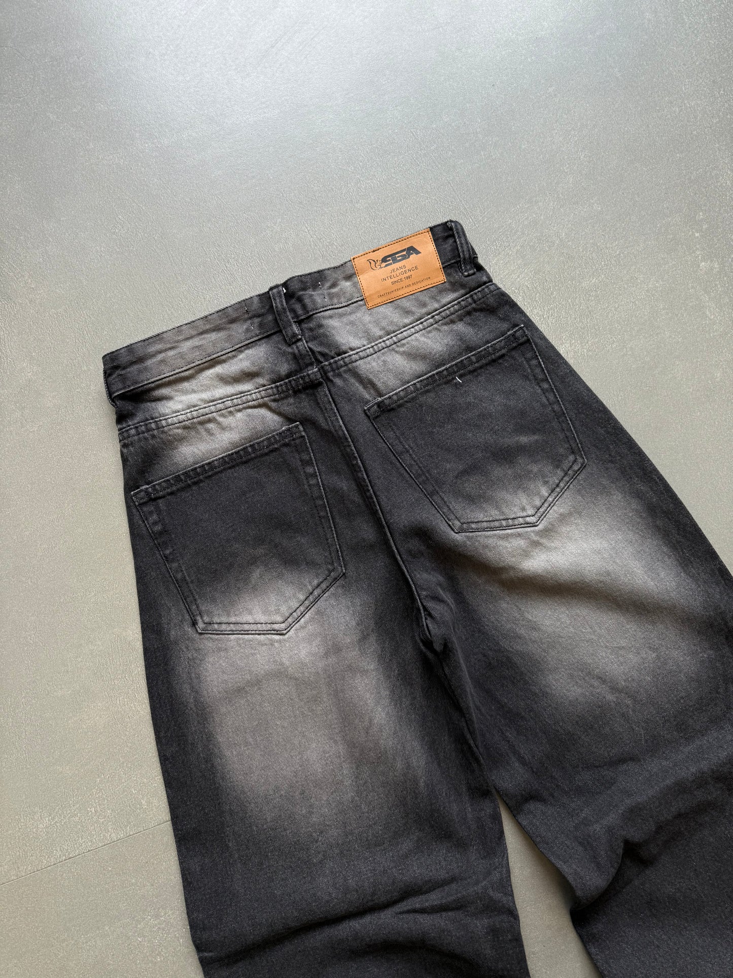 WASHED BAGGY DENIM
