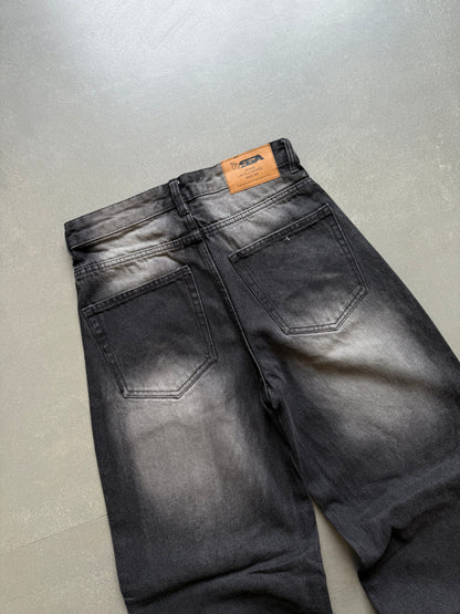 WASHED BAGGY DENIM