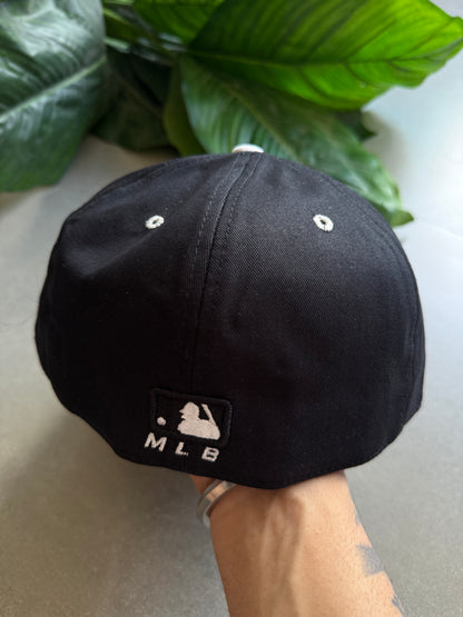 LA FITTED CAP
