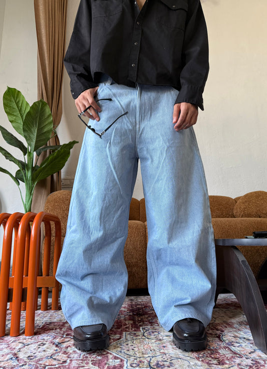 ICE BLUE SKATER FIT DENIM