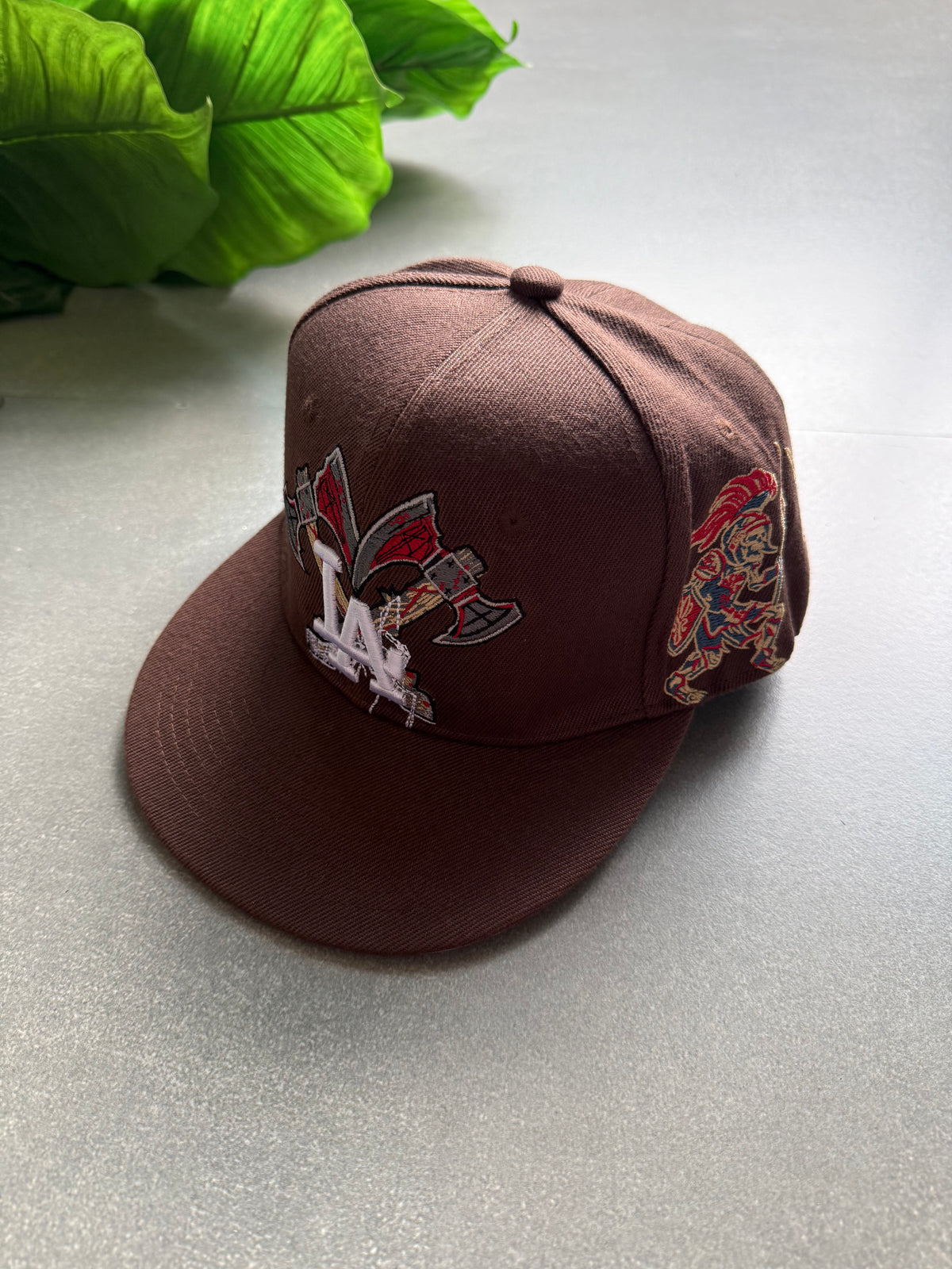 LA EMBROIDERED FITTED CAP
