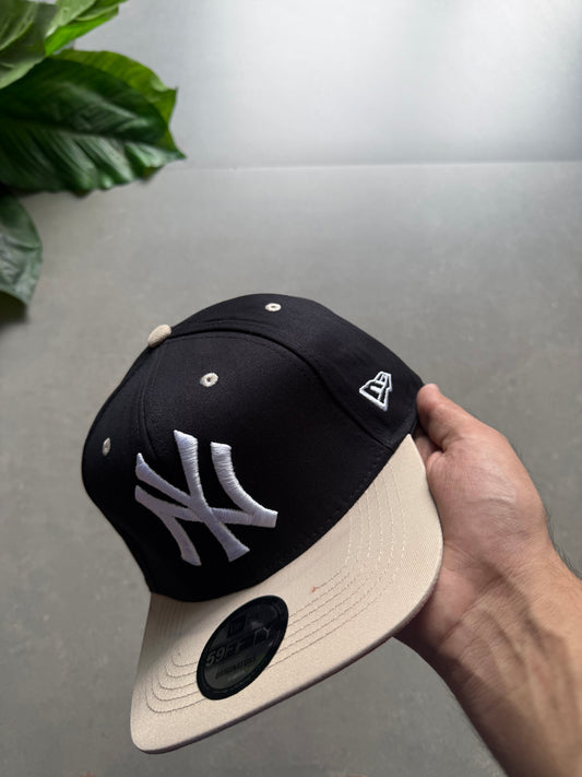 NY FITTED CAP