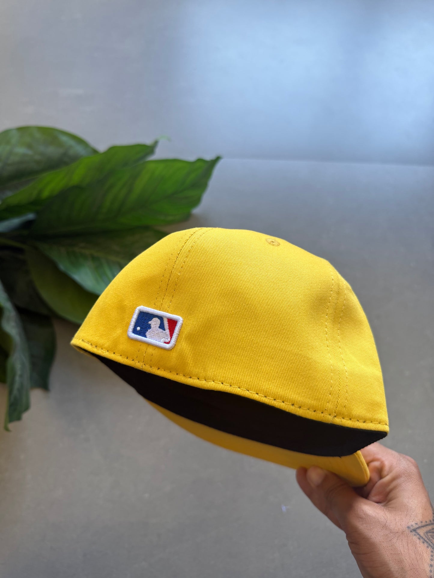 MLB OAKLAND FITTED CAP