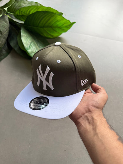NY FITTED CAP