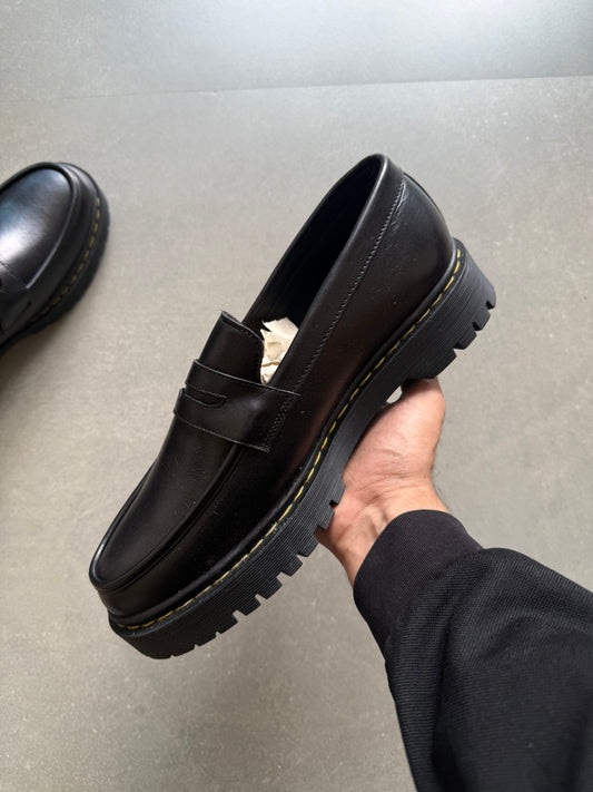 BLACK LOAFERS (OG LEATHER)