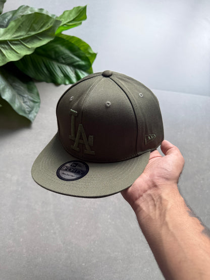 LA FITTED CAP