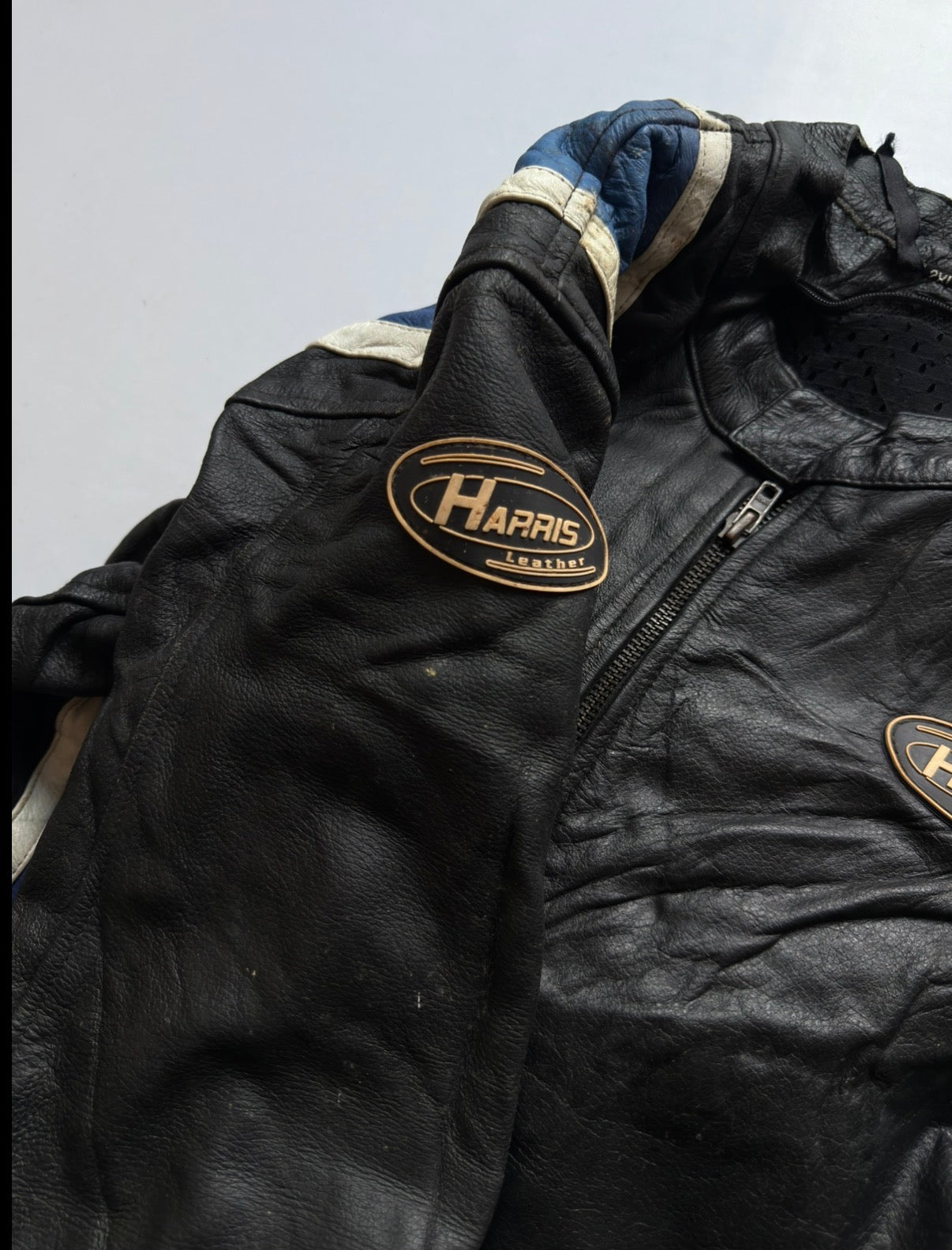 VINTAGE HARRIS LEATHER BIKER JACKET 
(Back safety pad)