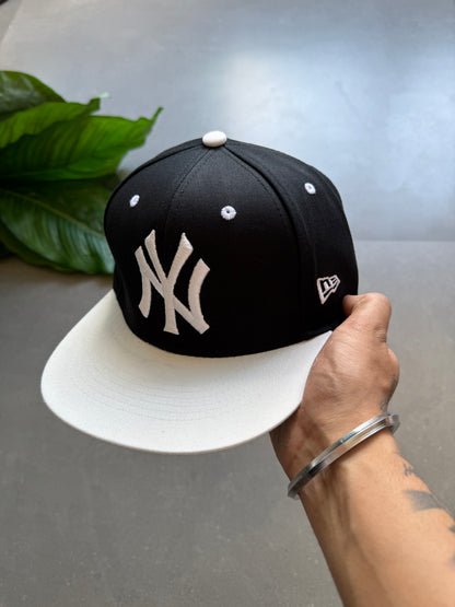 MLB YANKEES FITTED CAP