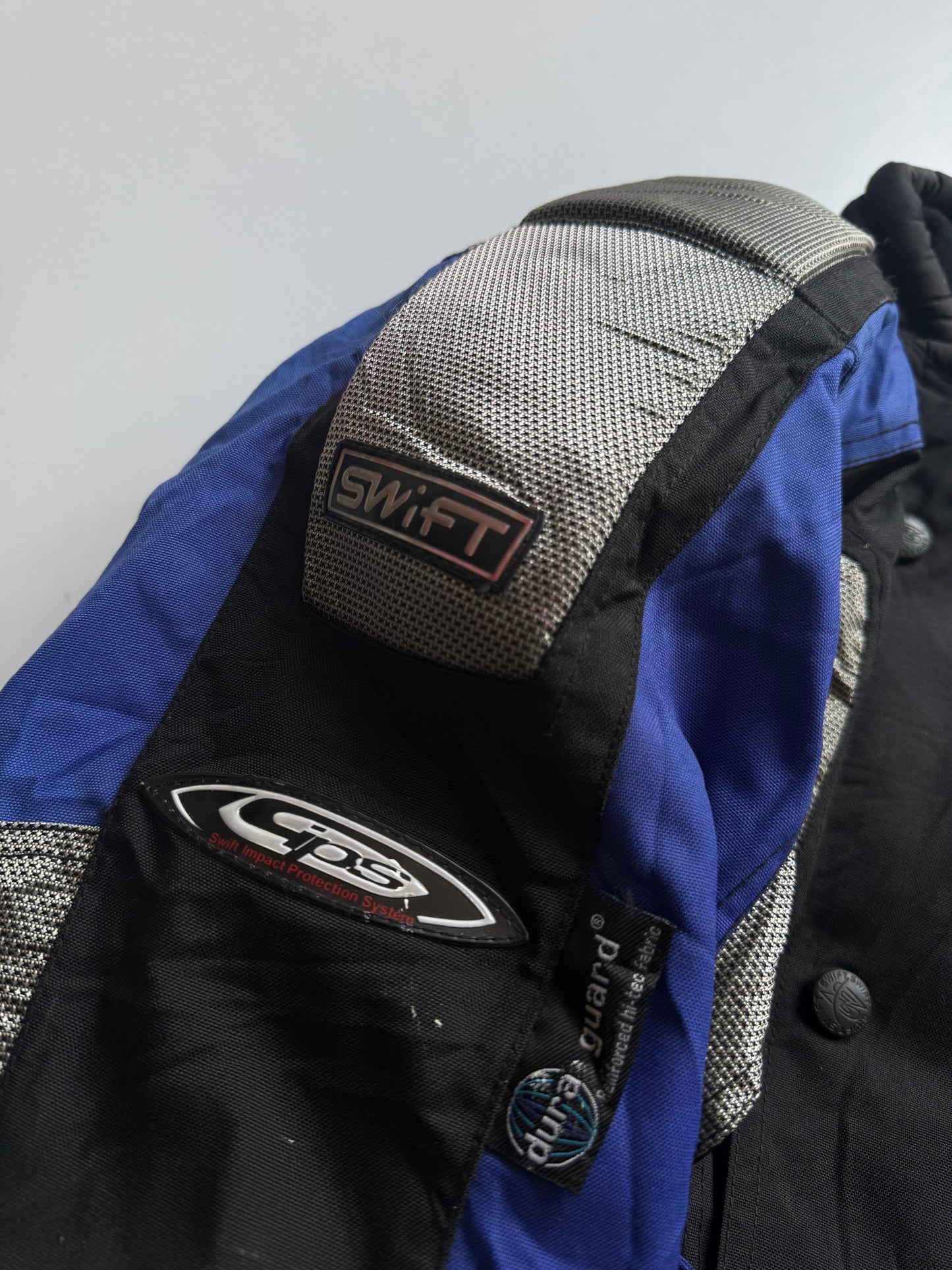 VINTAGE SWIFT SPEED QRACING JACKET 
(Looks good) (safety pads)