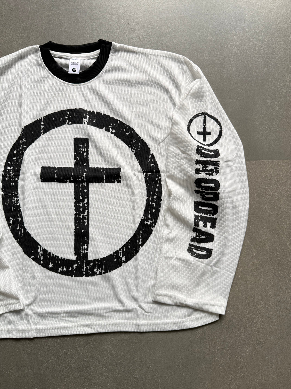 GRAPHIC WAFFLE TEE